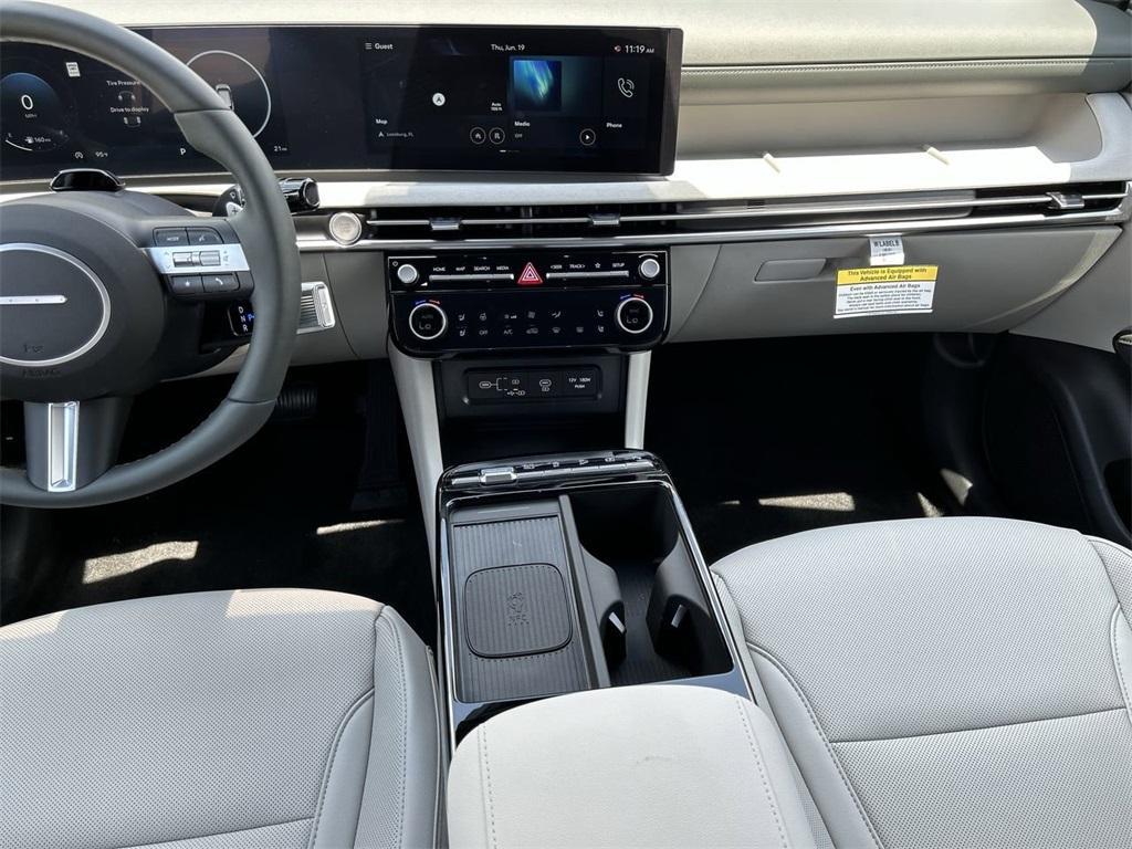 new 2025 Hyundai Tucson car, priced at $38,207