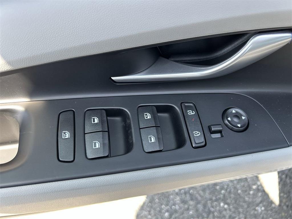 new 2025 Hyundai ELANTRA HEV car, priced at $29,020