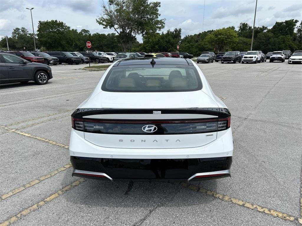 new 2025 Hyundai Sonata Hybrid car, priced at $37,533