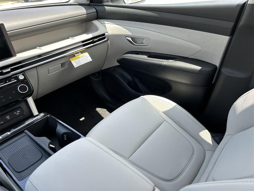 new 2025 Hyundai TUCSON Hybrid car, priced at $36,526