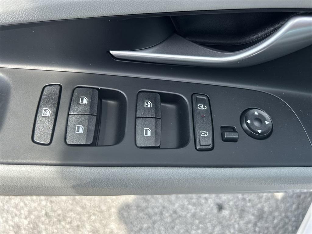 new 2025 Hyundai ELANTRA HEV car, priced at $29,505