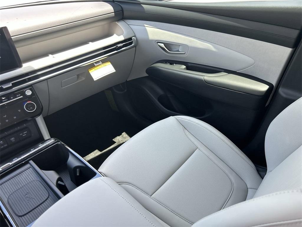 new 2025 Hyundai TUCSON Hybrid car, priced at $36,040