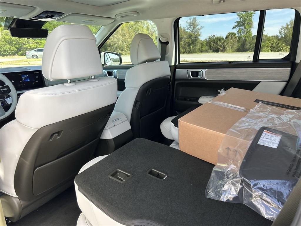 new 2025 Hyundai Santa Fe car, priced at $47,366