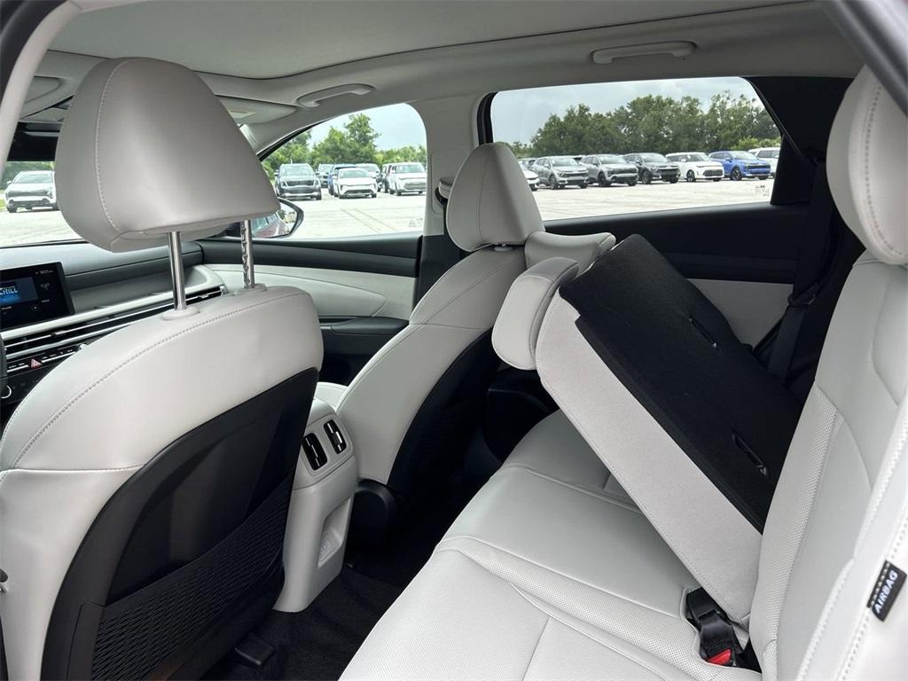 new 2025 Hyundai TUCSON Hybrid car, priced at $36,526