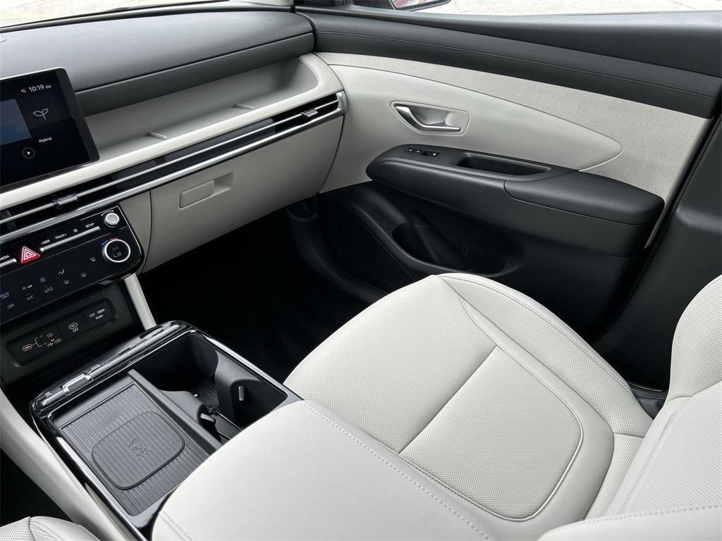 new 2025 Hyundai TUCSON Hybrid car, priced at $36,526