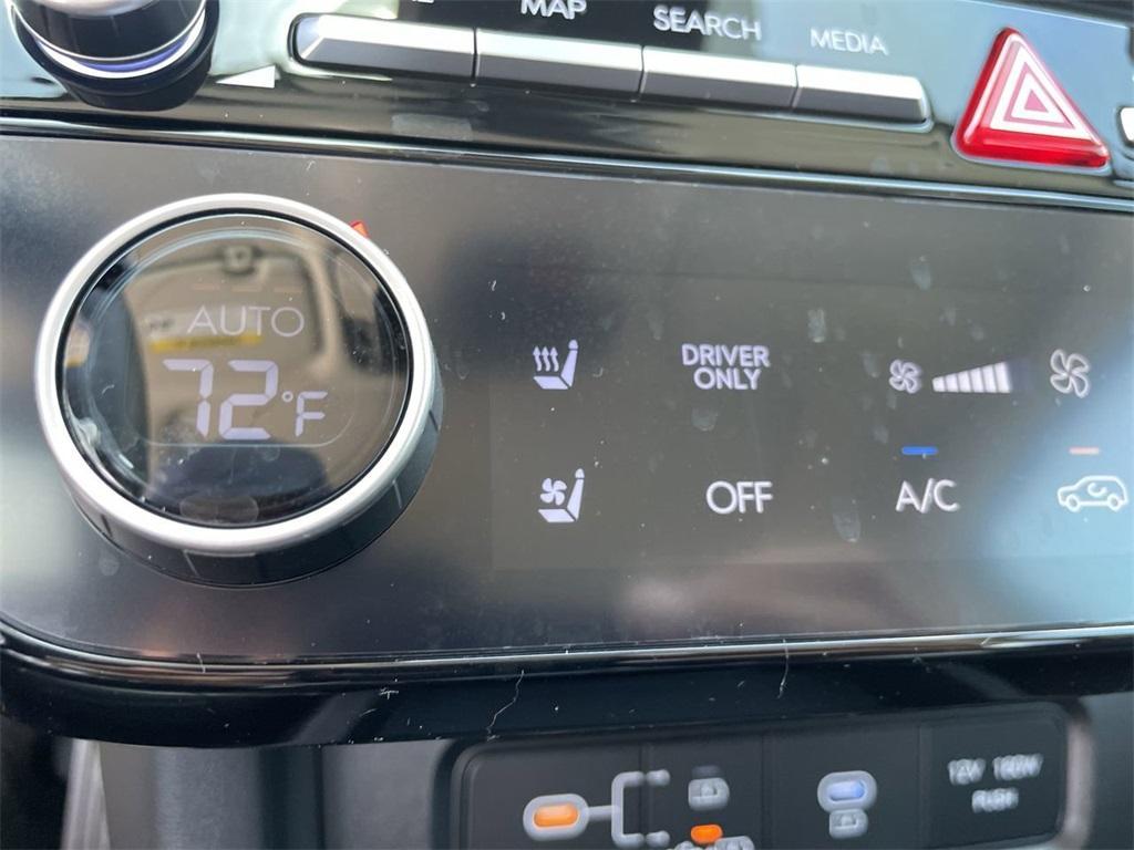 new 2025 Hyundai TUCSON Hybrid car, priced at $40,760
