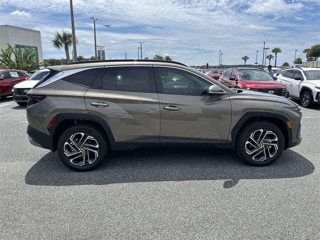 new 2025 Hyundai TUCSON Hybrid car, priced at $39,069
