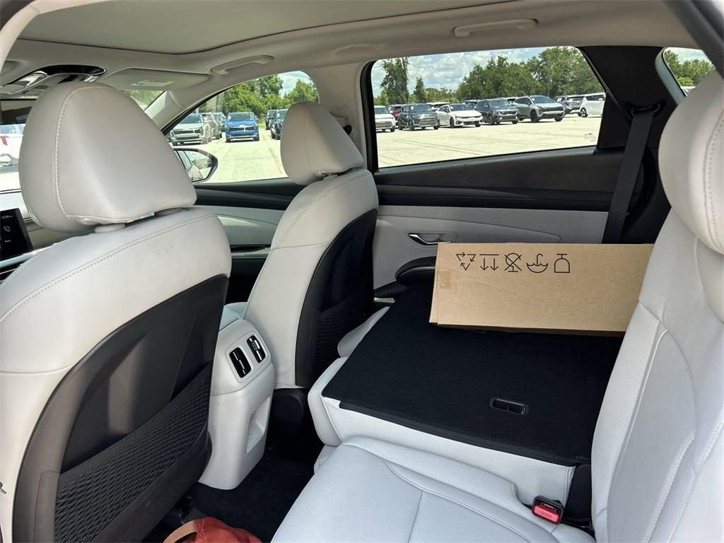 new 2025 Hyundai Tucson car, priced at $38,206