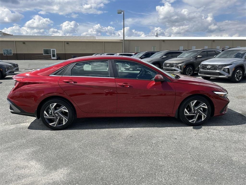 new 2025 Hyundai Elantra car, priced at $25,868