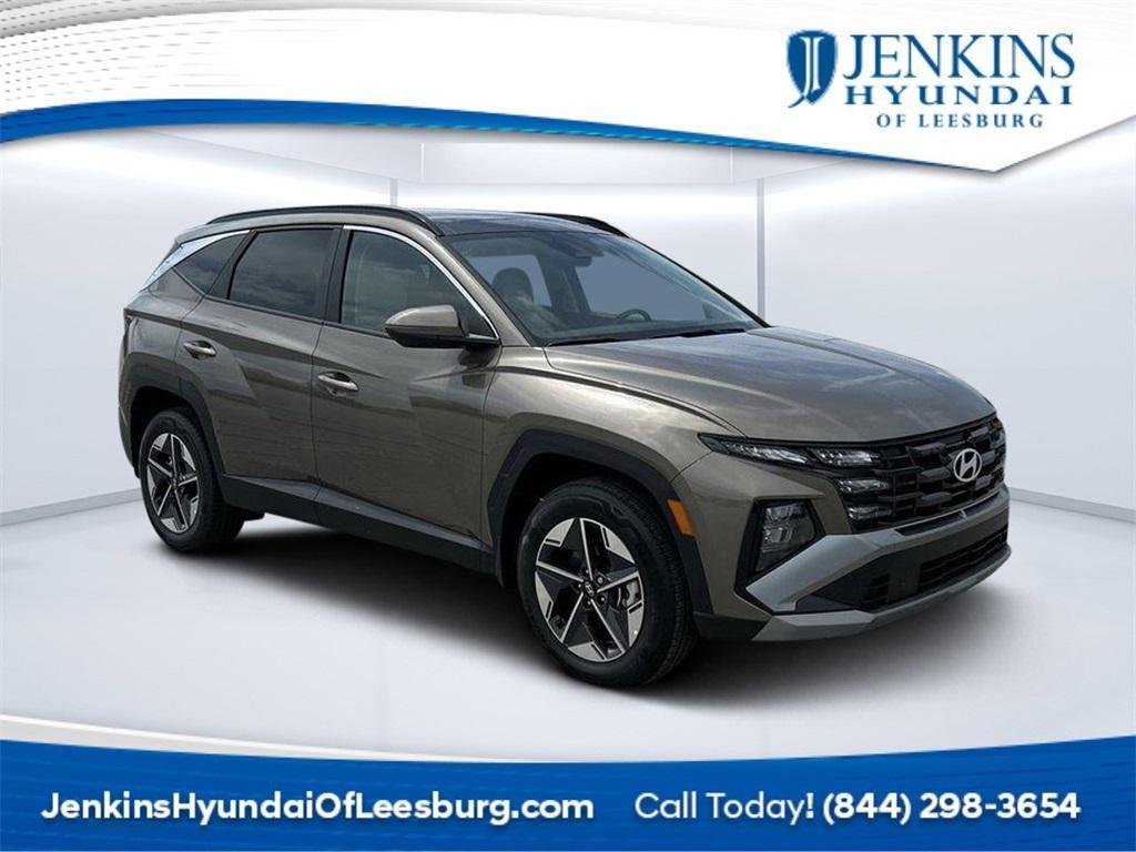 new 2025 Hyundai TUCSON Hybrid car, priced at $36,040