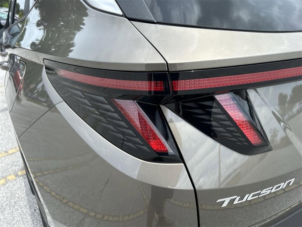 new 2025 Hyundai TUCSON Hybrid car, priced at $36,040