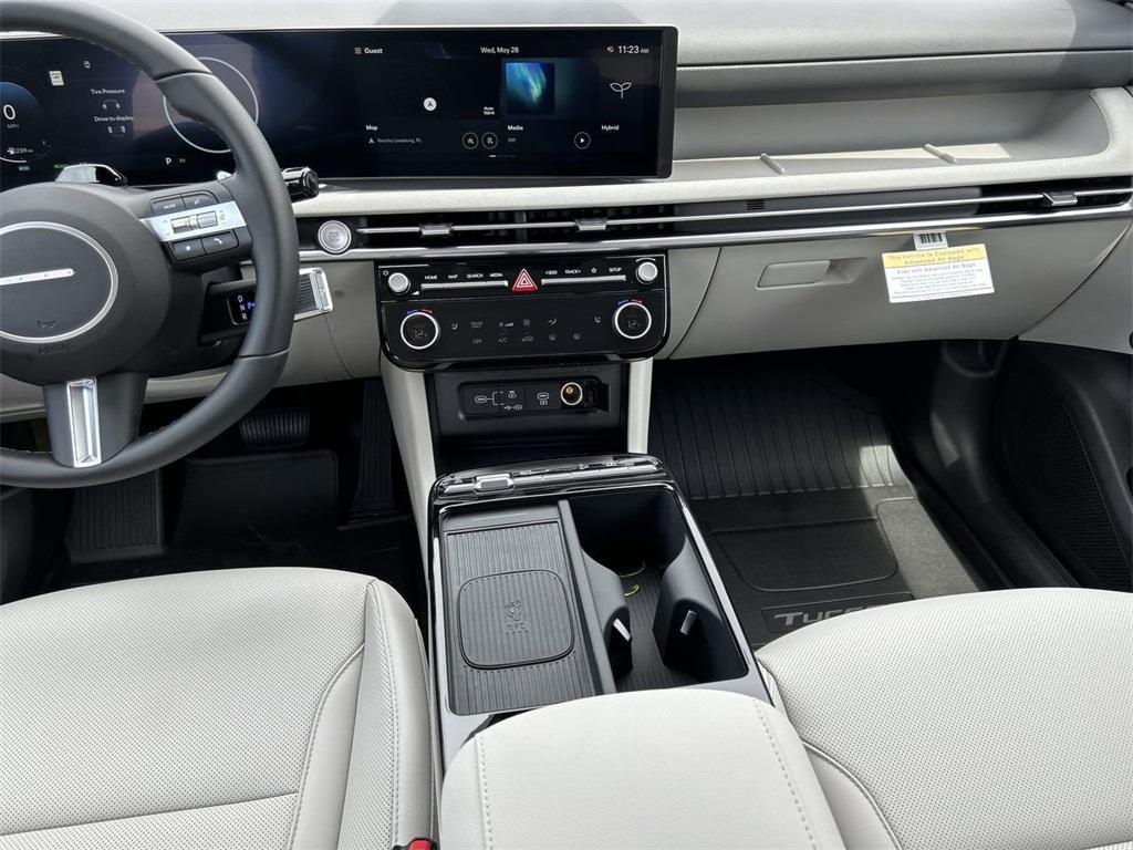 new 2025 Hyundai TUCSON Hybrid car, priced at $36,040