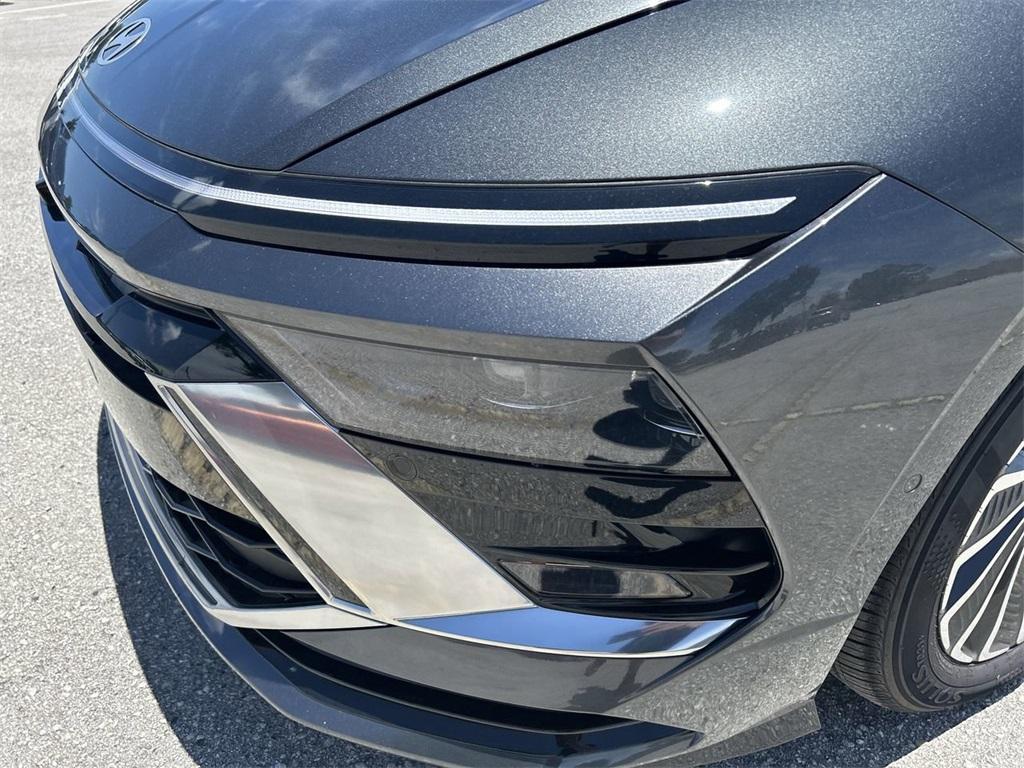 new 2025 Hyundai Sonata Hybrid car, priced at $37,032