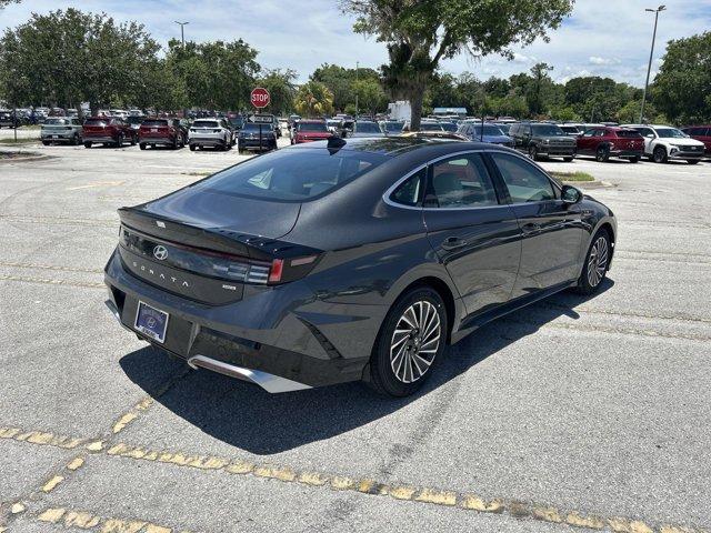 new 2025 Hyundai Sonata Hybrid car, priced at $37,032