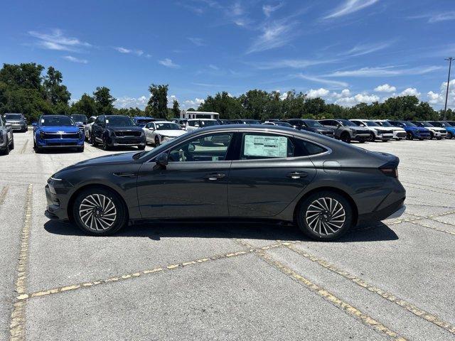 new 2025 Hyundai Sonata Hybrid car, priced at $37,032