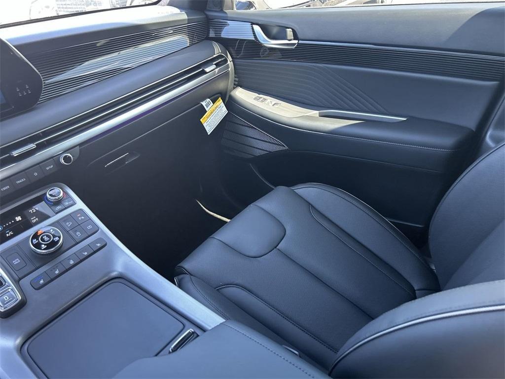 new 2025 Hyundai Palisade car, priced at $53,824