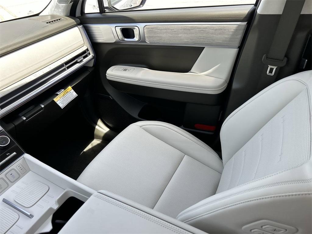 new 2025 Hyundai SANTA FE HEV car, priced at $47,769