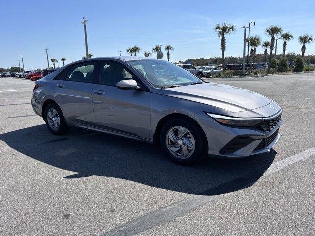 new 2025 Hyundai Elantra car, priced at $22,737