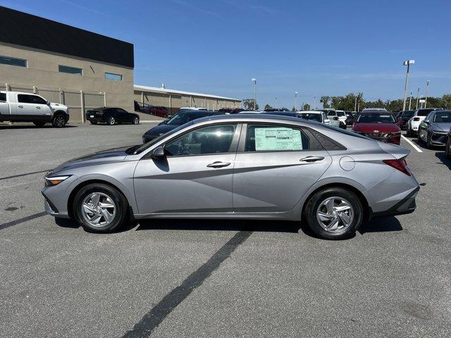 new 2025 Hyundai Elantra car, priced at $22,737