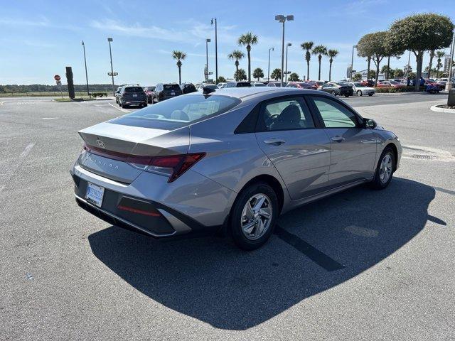 new 2025 Hyundai Elantra car, priced at $22,737