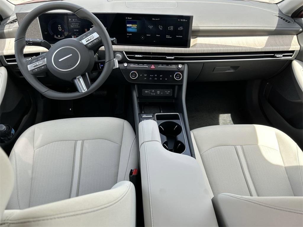 new 2025 Hyundai Sonata Hybrid car, priced at $31,269