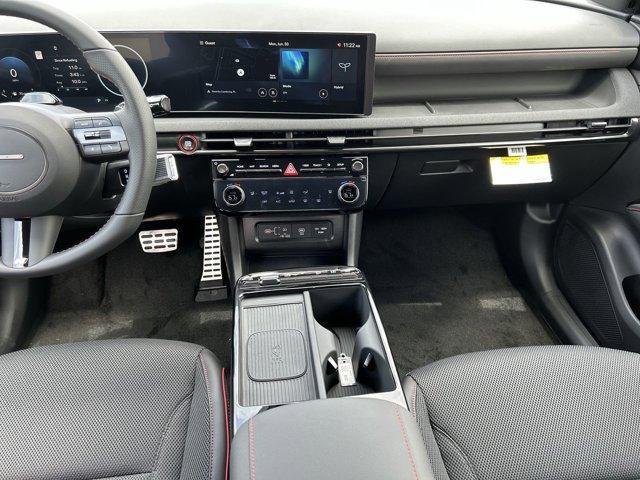 new 2025 Hyundai TUCSON Hybrid car, priced at $38,235