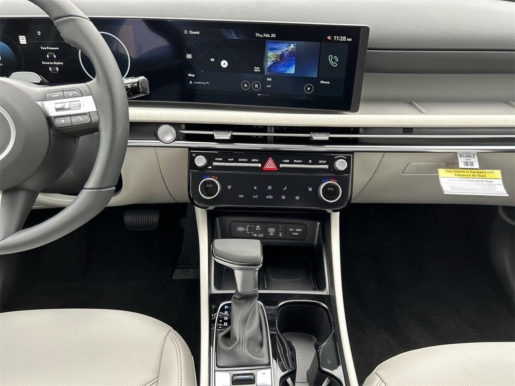 new 2025 Hyundai Tucson car, priced at $32,817