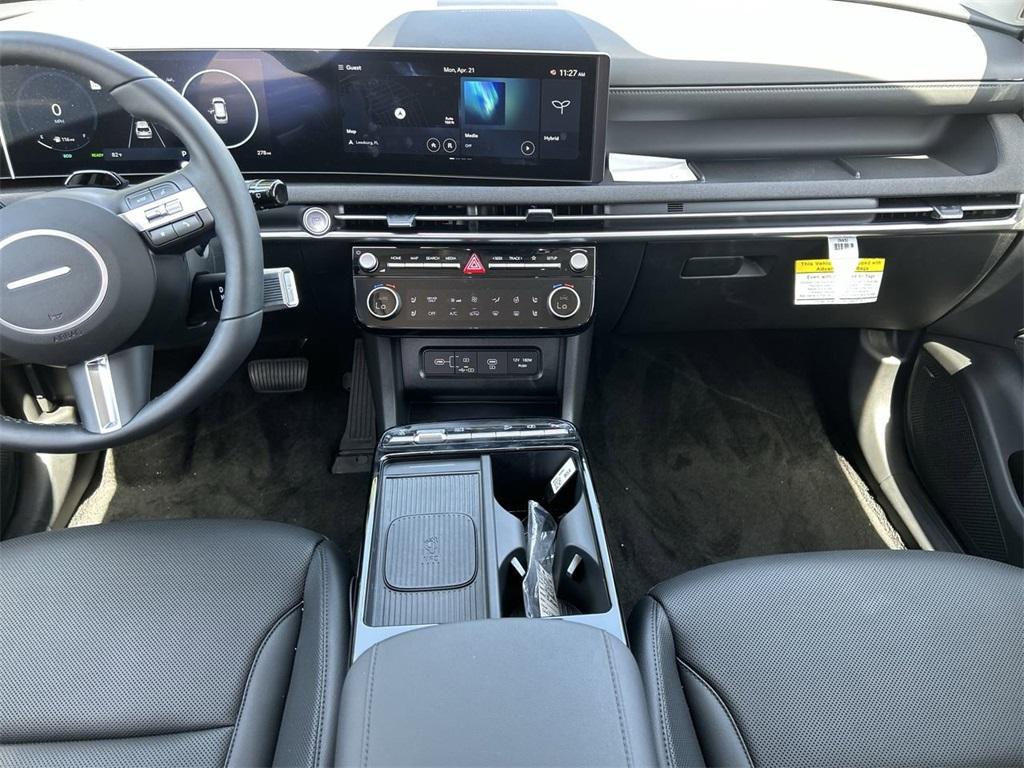 new 2025 Hyundai TUCSON Hybrid car, priced at $40,945