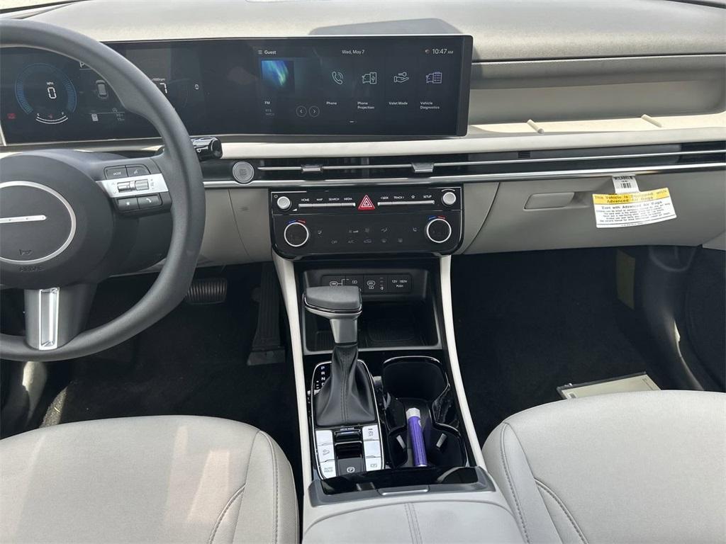 new 2025 Hyundai Tucson car, priced at $30,058