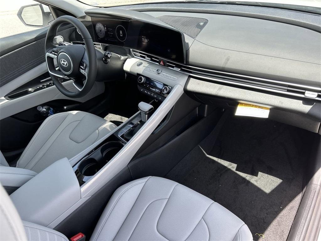 new 2025 Hyundai Elantra car, priced at $26,949