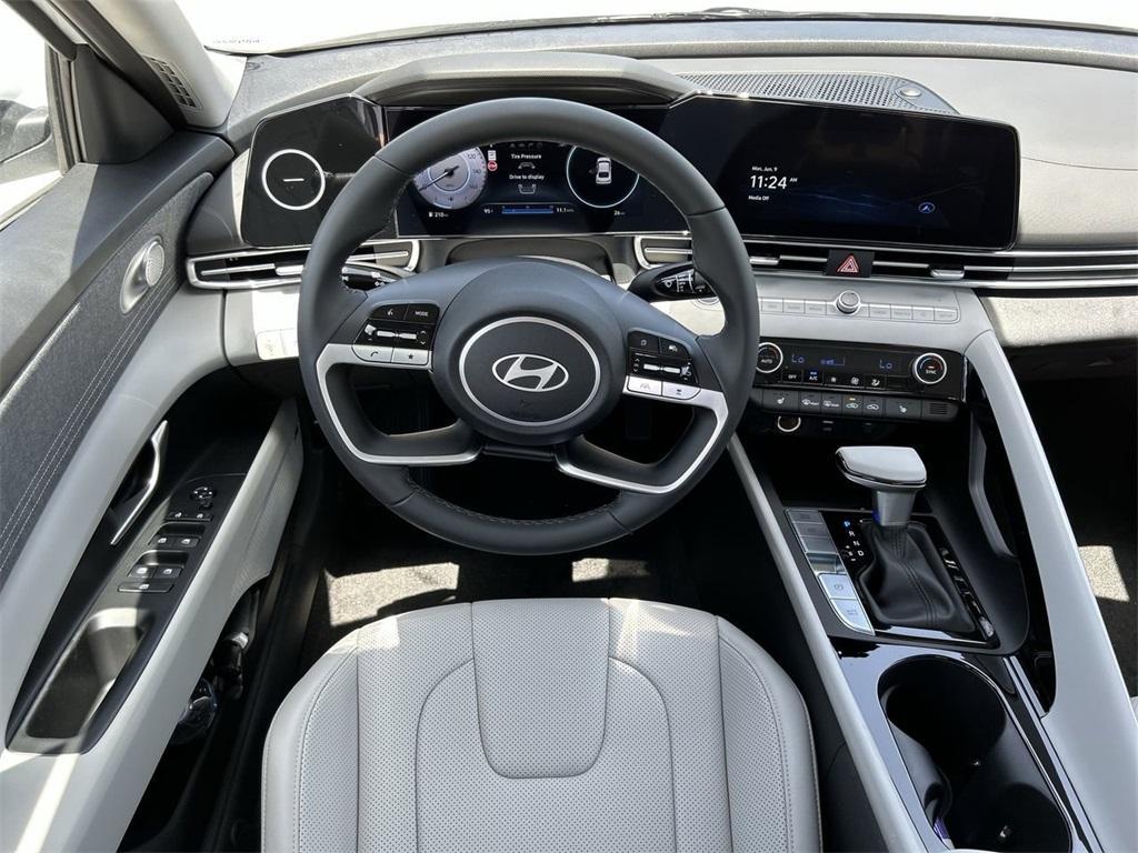 new 2025 Hyundai Elantra car, priced at $26,949