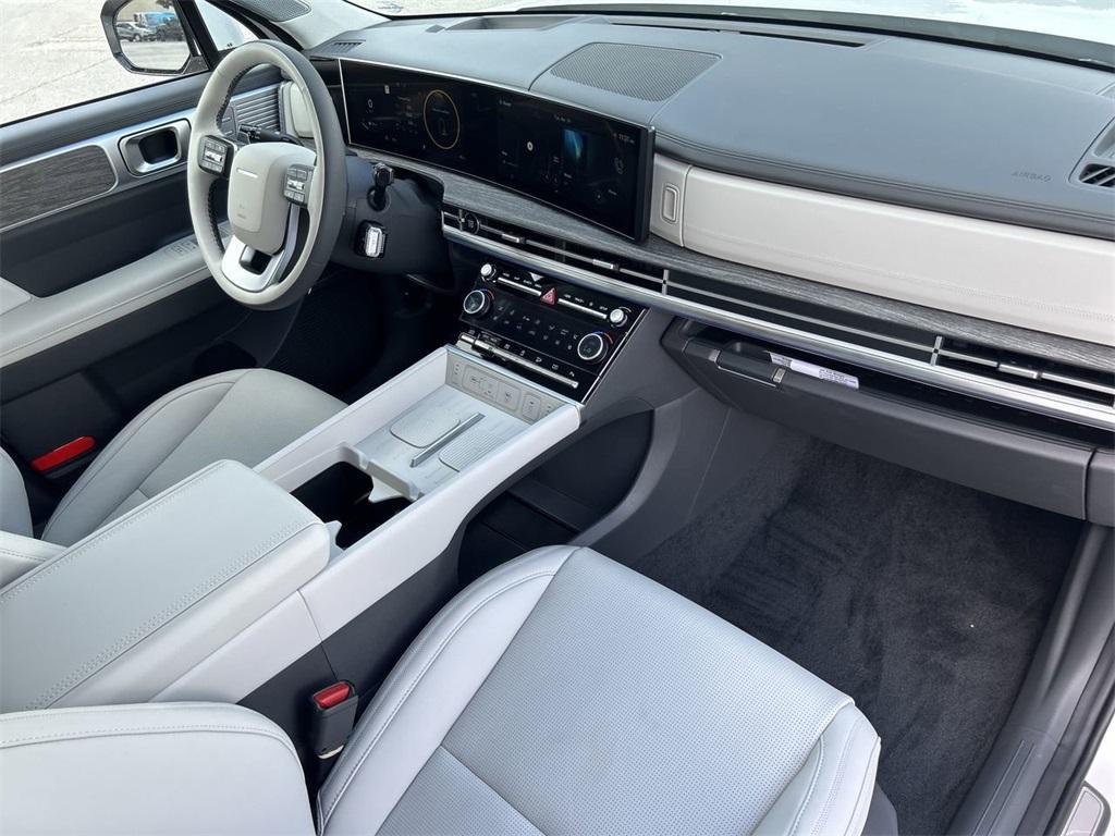 new 2025 Hyundai Santa Fe car, priced at $47,597