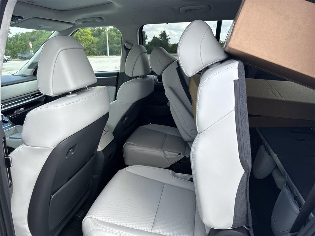 new 2025 Hyundai Santa Fe car, priced at $47,597