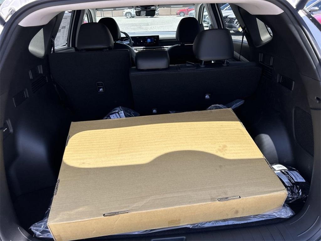 new 2025 Hyundai Tucson car, priced at $38,095