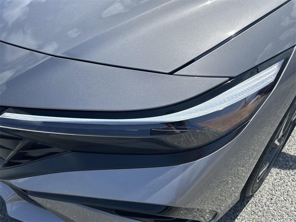 new 2025 Hyundai ELANTRA HEV car, priced at $29,625