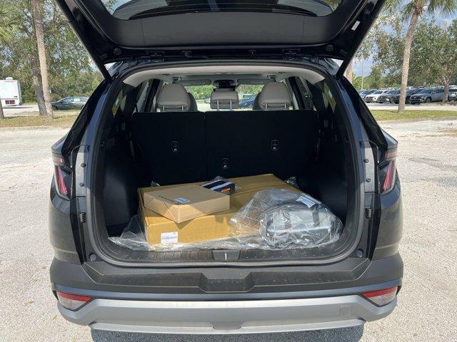 new 2025 Hyundai Tucson car, priced at $31,154