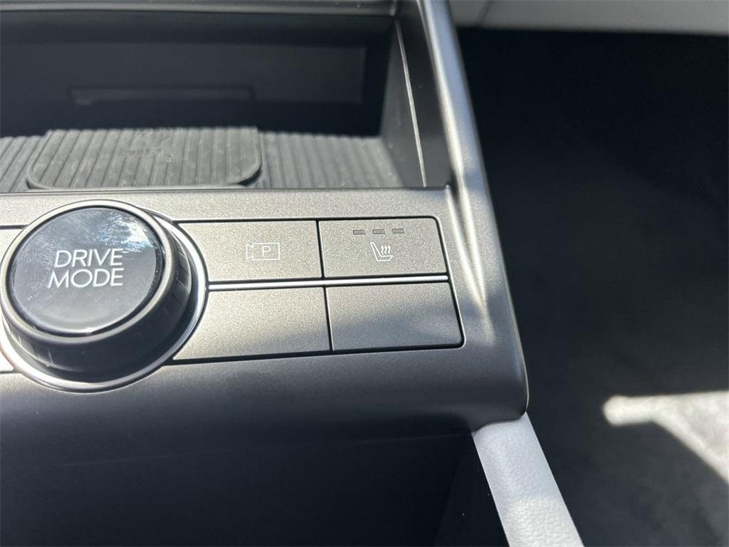 new 2025 Hyundai Kona car, priced at $26,106