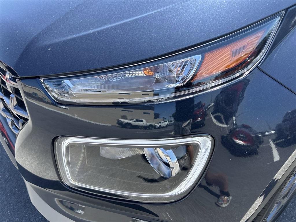 new 2025 Hyundai Venue car, priced at $24,176