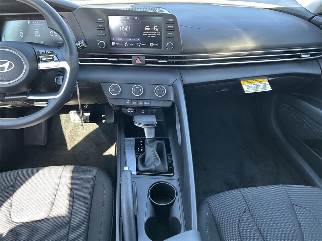 new 2025 Hyundai Elantra car, priced at $22,301