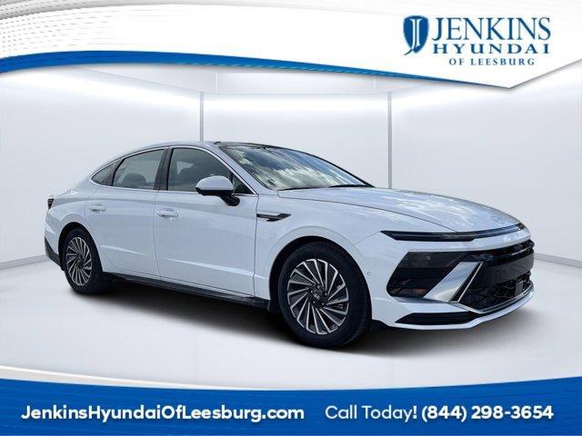 new 2025 Hyundai Sonata Hybrid car, priced at $37,018