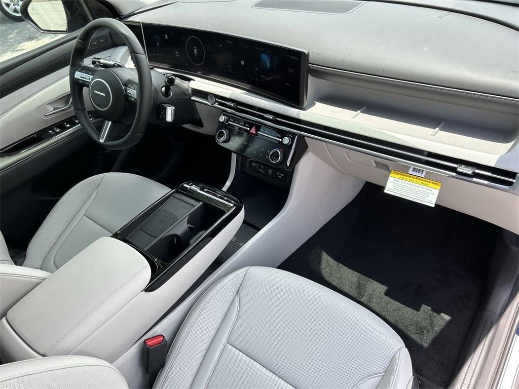 new 2025 Hyundai TUCSON Hybrid car, priced at $40,760
