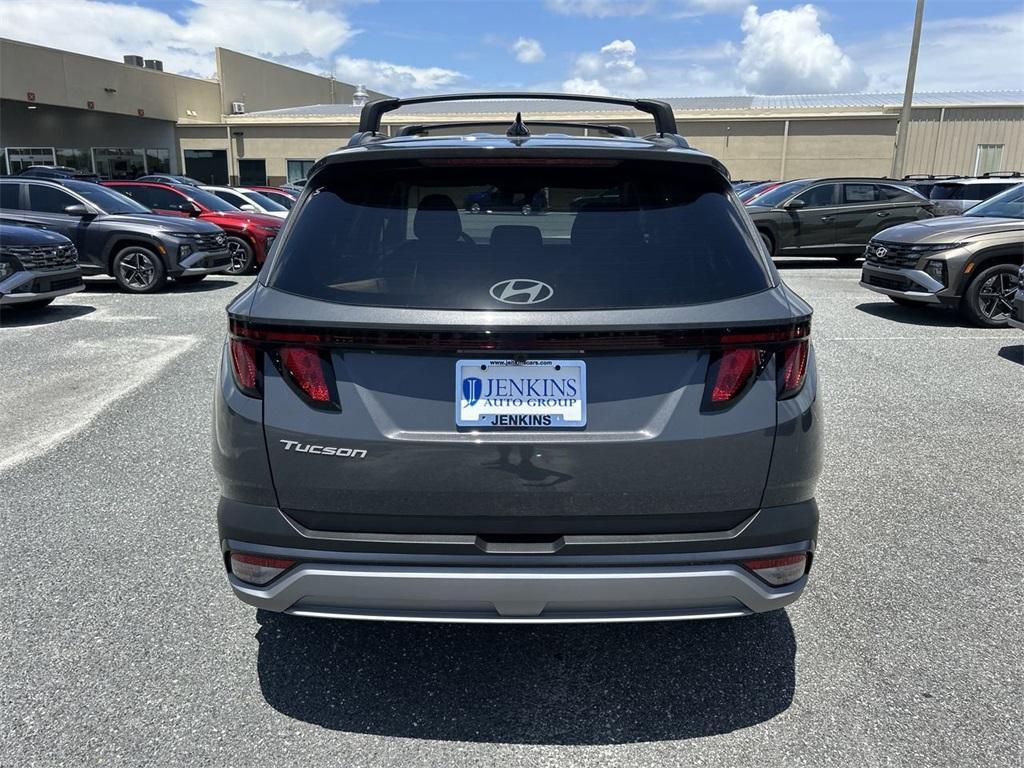 new 2025 Hyundai Tucson car, priced at $30,173