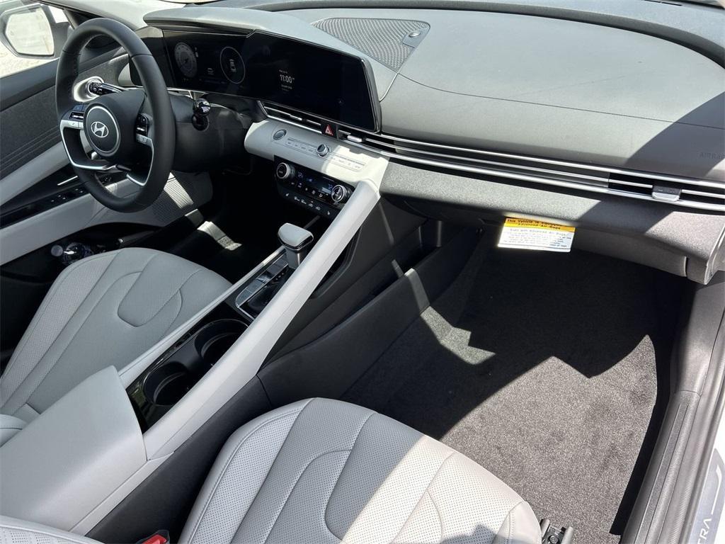new 2025 Hyundai Elantra car, priced at $26,981