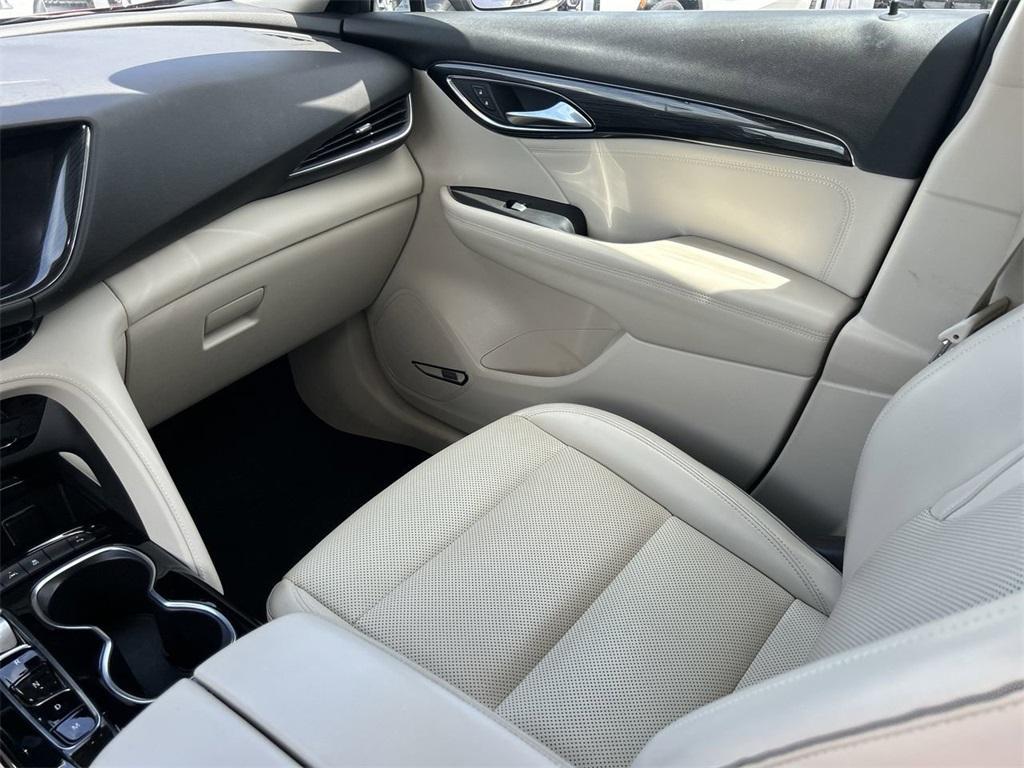 used 2022 Buick Envision car, priced at $24,450