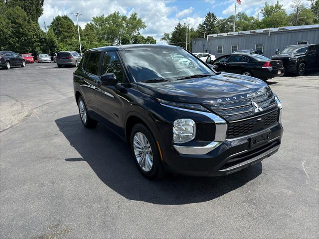 used 2024 Mitsubishi Outlander car, priced at $27,452