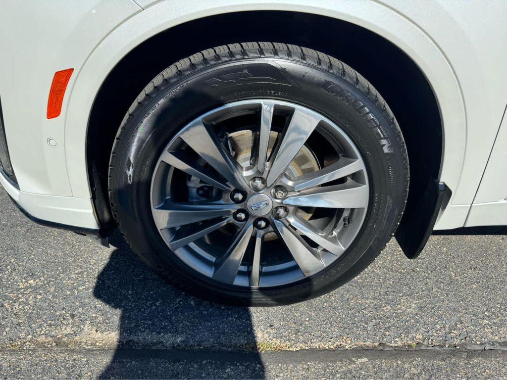 used 2021 Cadillac XT6 car