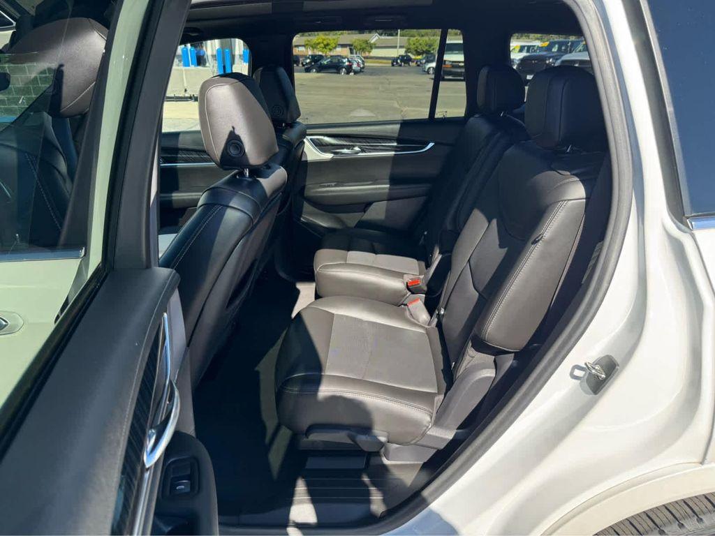 used 2021 Cadillac XT6 car
