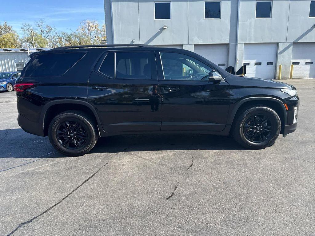 used 2022 Chevrolet Traverse car, priced at $27,452