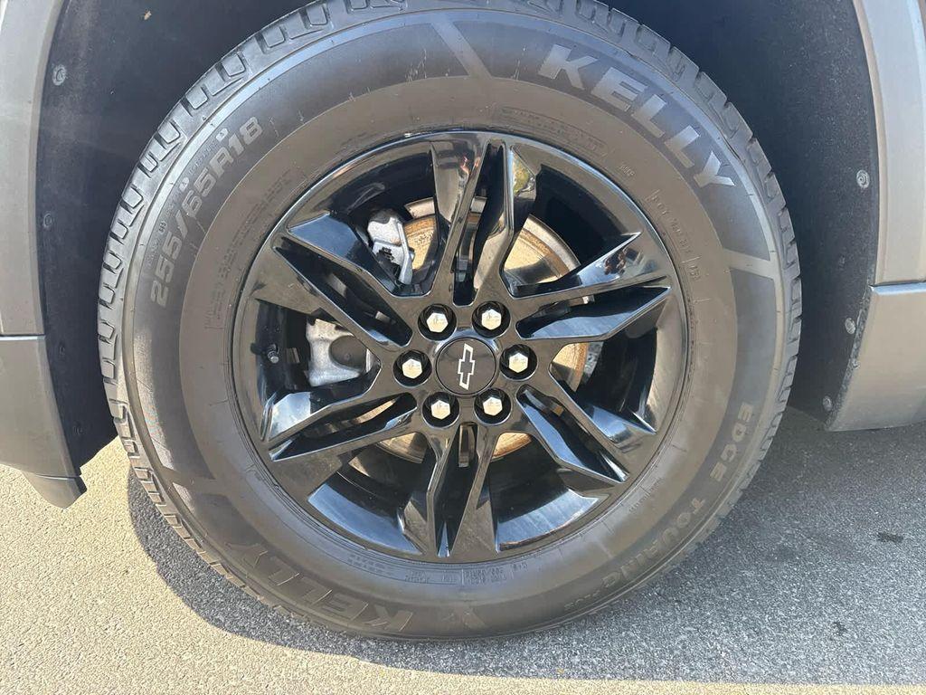used 2022 Chevrolet Traverse car, priced at $27,452