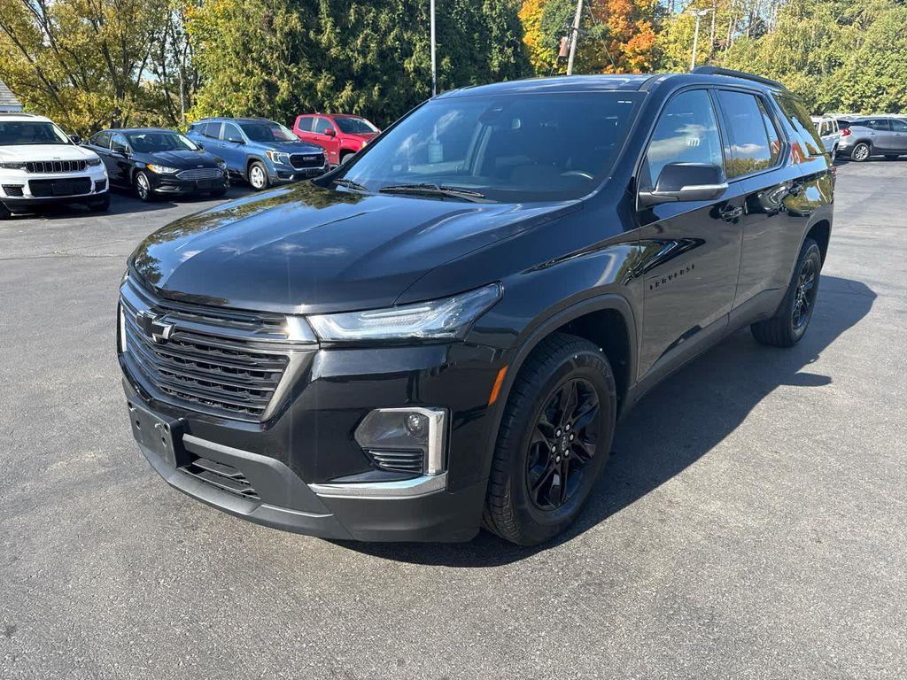 used 2022 Chevrolet Traverse car, priced at $27,452